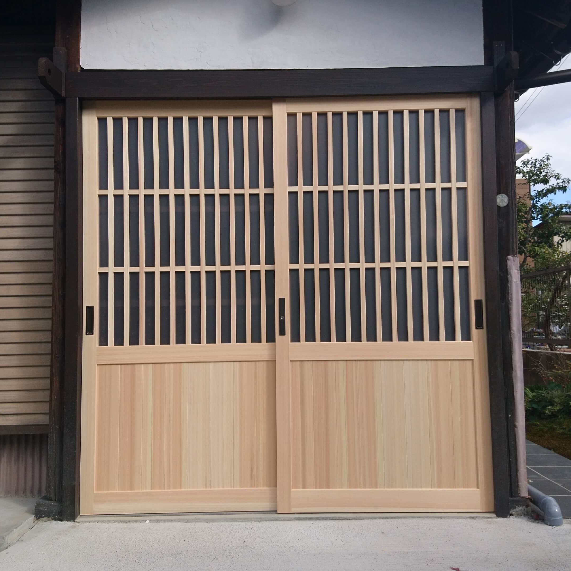 玄関扉の新調 高浜市 | 玄関扉の新調なら建具修理の窓口高浜市